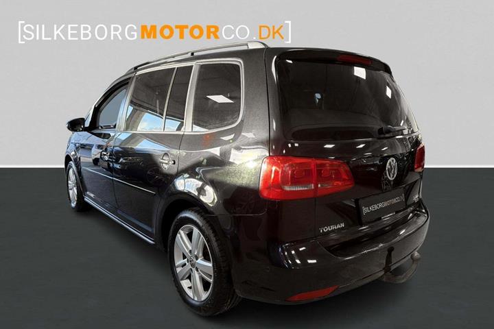 Sort VW Touran fra 2013