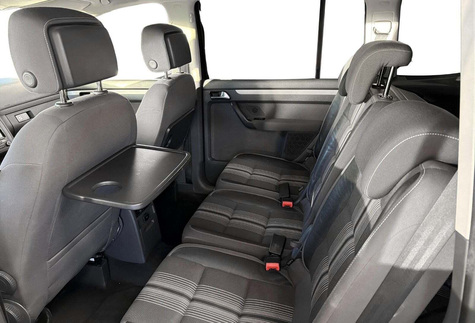 VW Touran 1,6 TDi 105 Match DSG BMT