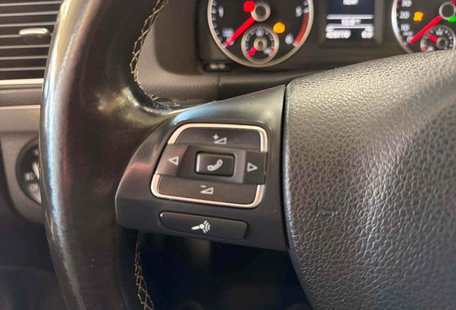 Sort VW Touran fra 2013