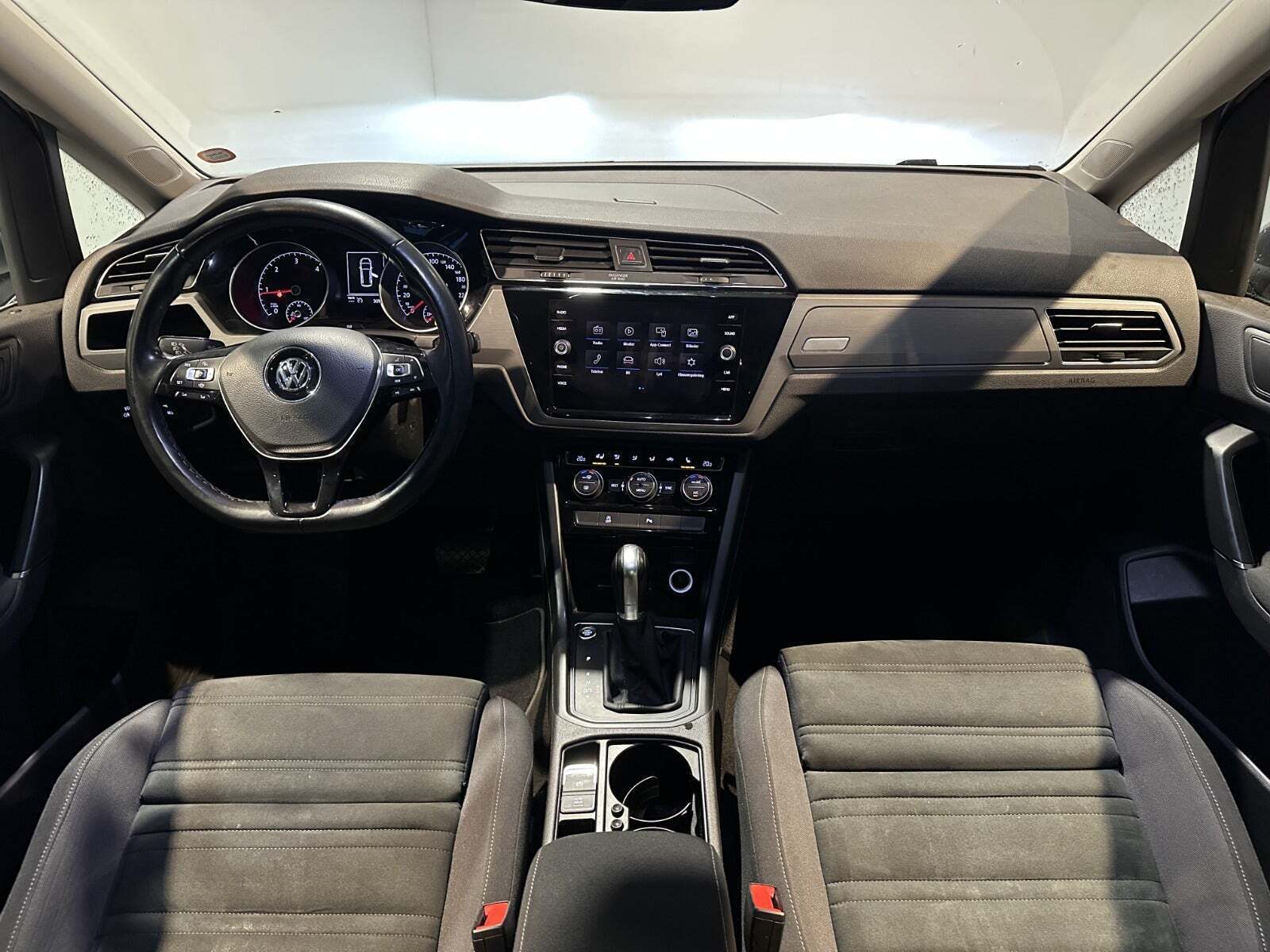 VW Touran 1,6 TDi 115 Highline DSG 7prs