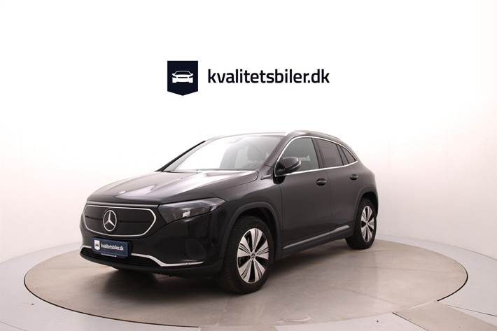 Sort Mercedes EQA 250 fra 2023 set udefra