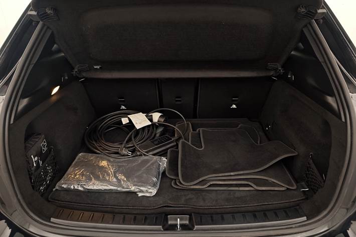 Sort Mercedes EQA 250 fra 2023