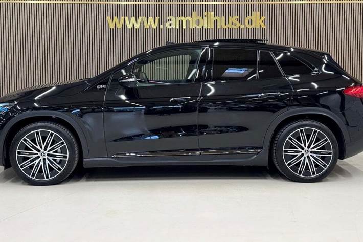 Sort Mercedes EQE350 SUV fra 2024