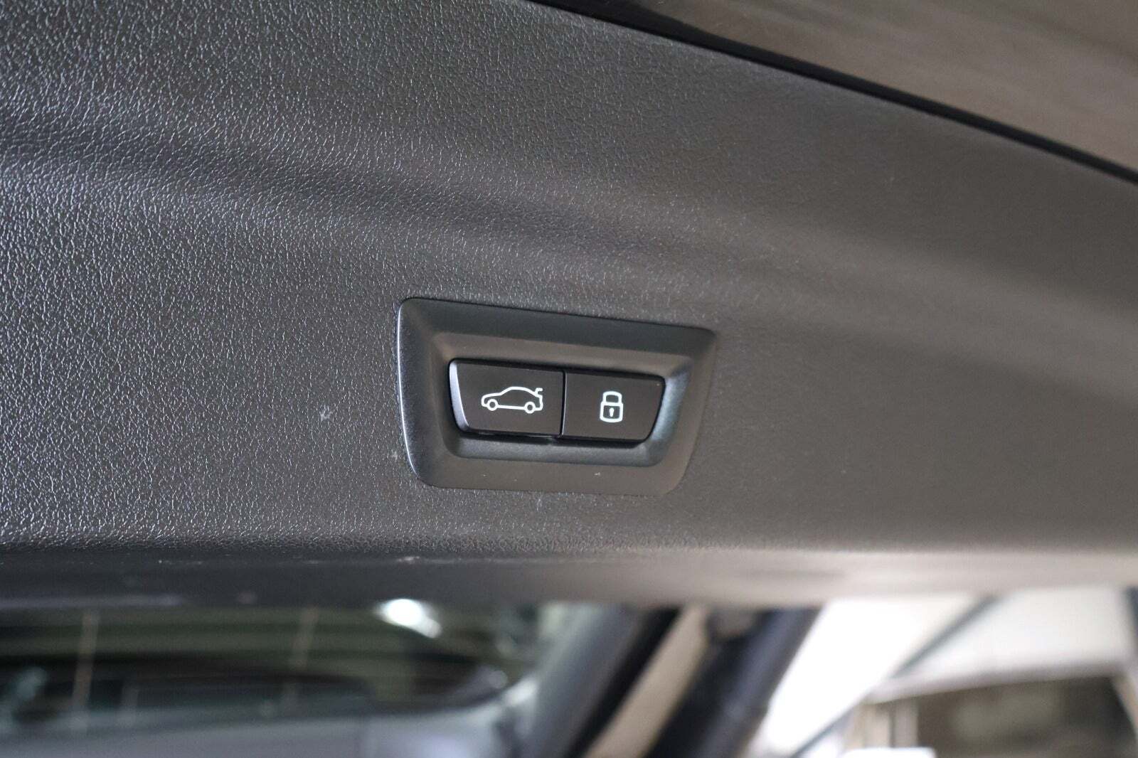 Sort BMW iX1 fra 2024