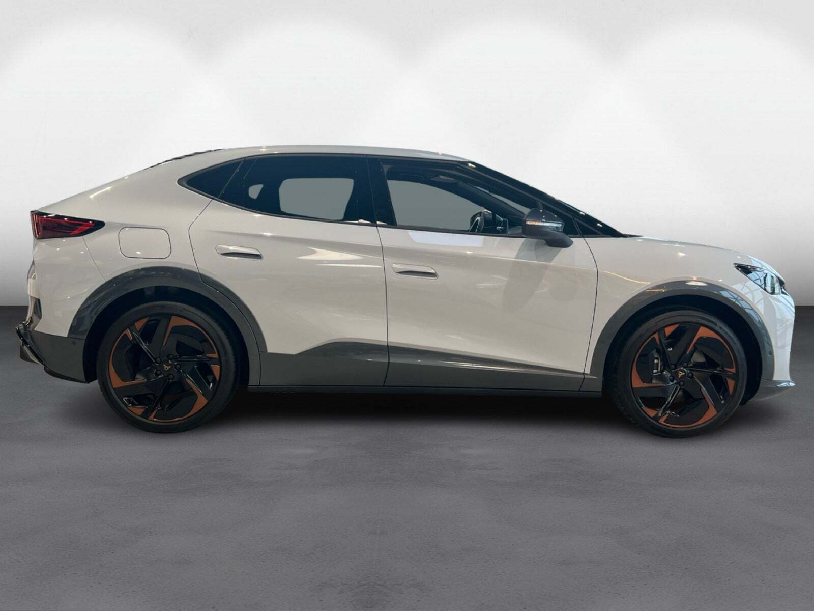 Cupra Tavascan 77 Adrenaline