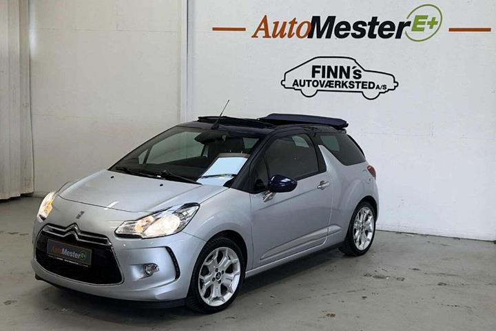 Sølv Citroën DS3 fra 2013 set udefra