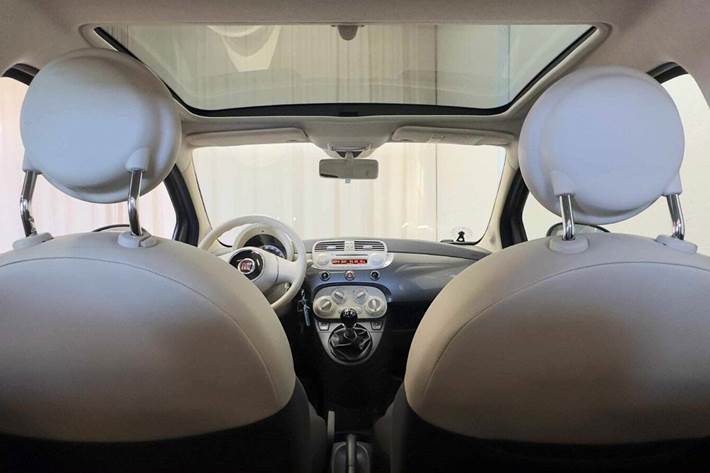 Blå Fiat 500 fra 2016