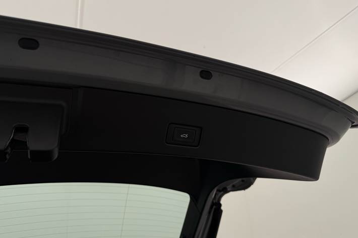 Grå Audi Q4 fra 2024