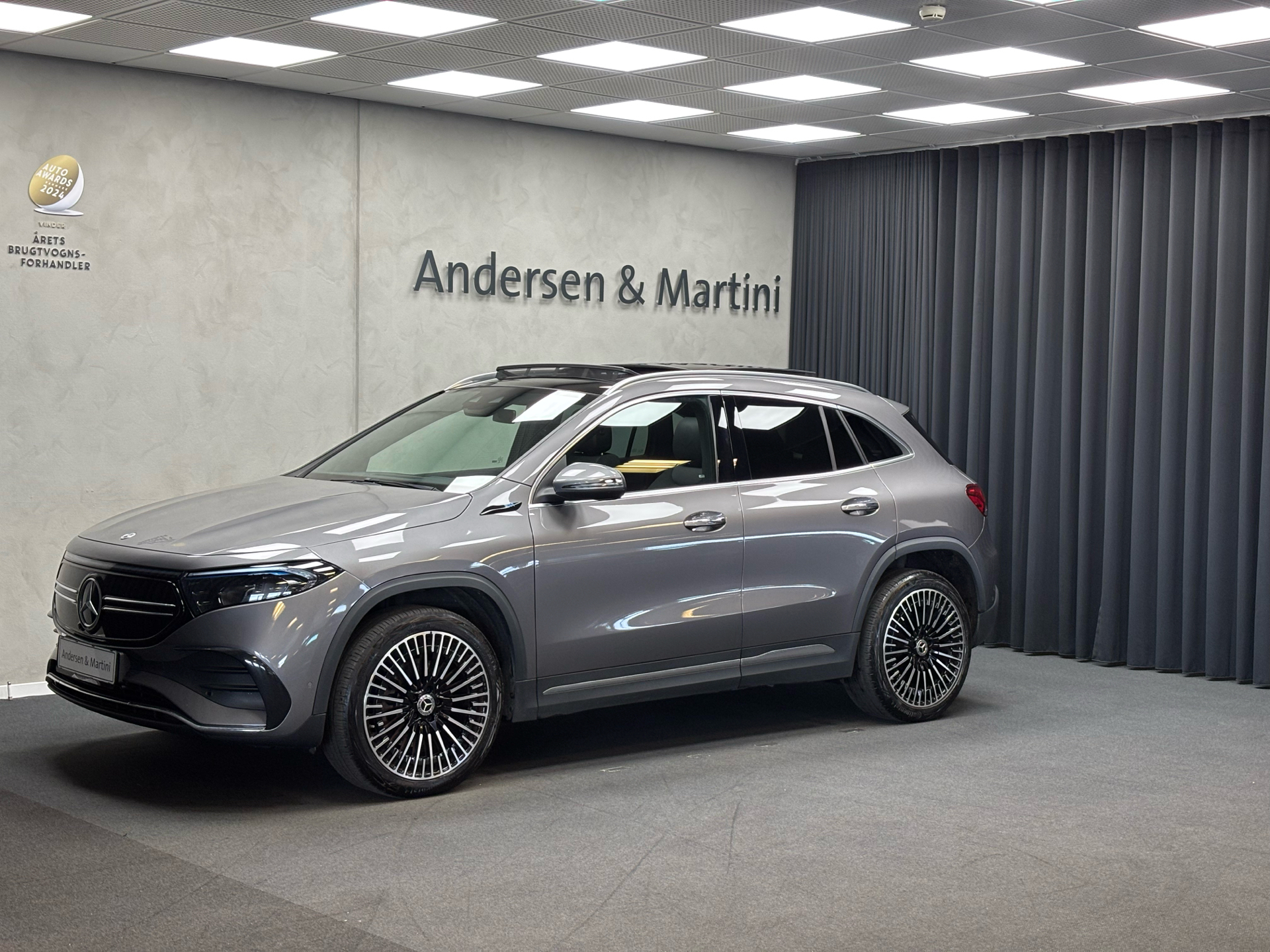 Grå Mercedes EQA 250 fra 2022