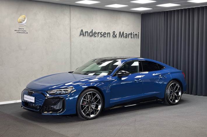 Blå Audi RS e-tron GT fra 2025