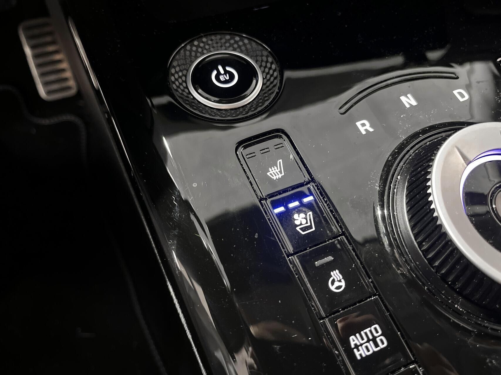 Blå Kia Niro EV fra 2024