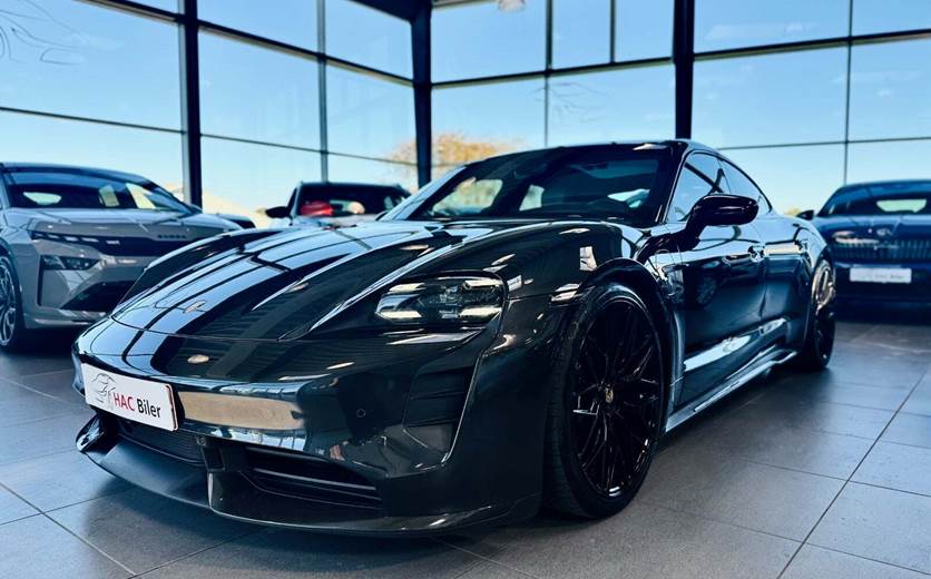 Porsche Taycan 4S