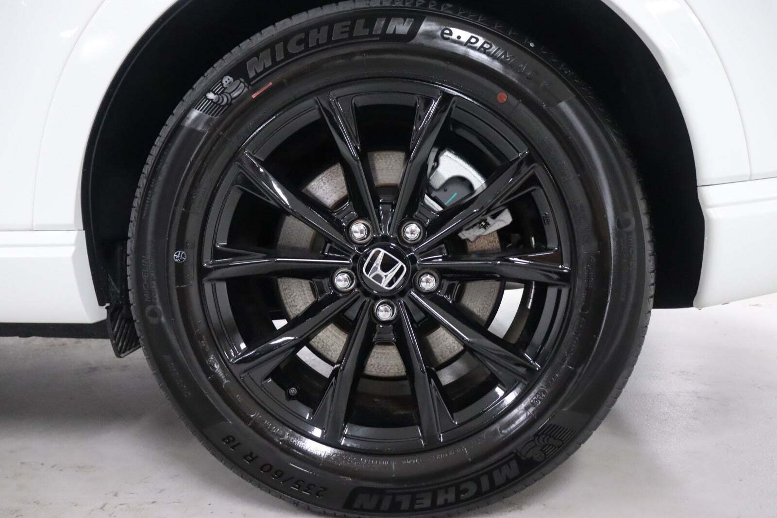 Hvid Honda CR-V fra 2024