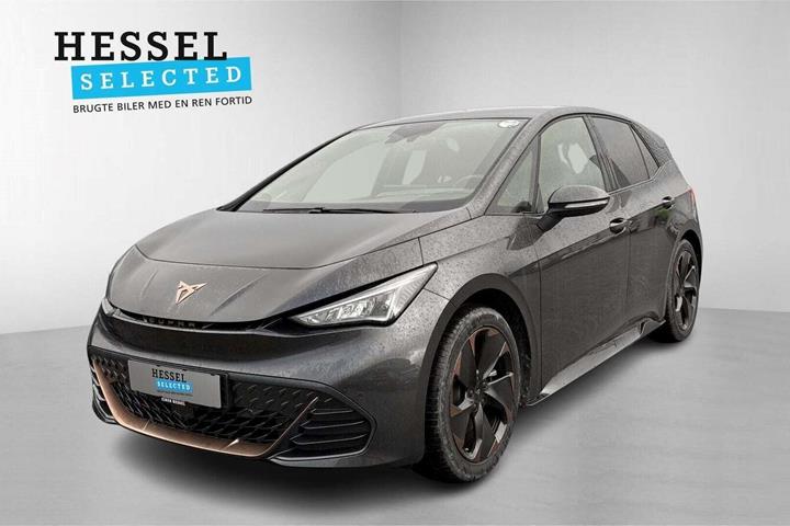 Grå Cupra Born fra 2023 set udefra