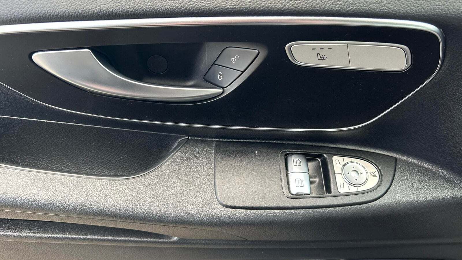 Grå Mercedes Vito 114 fra 2020