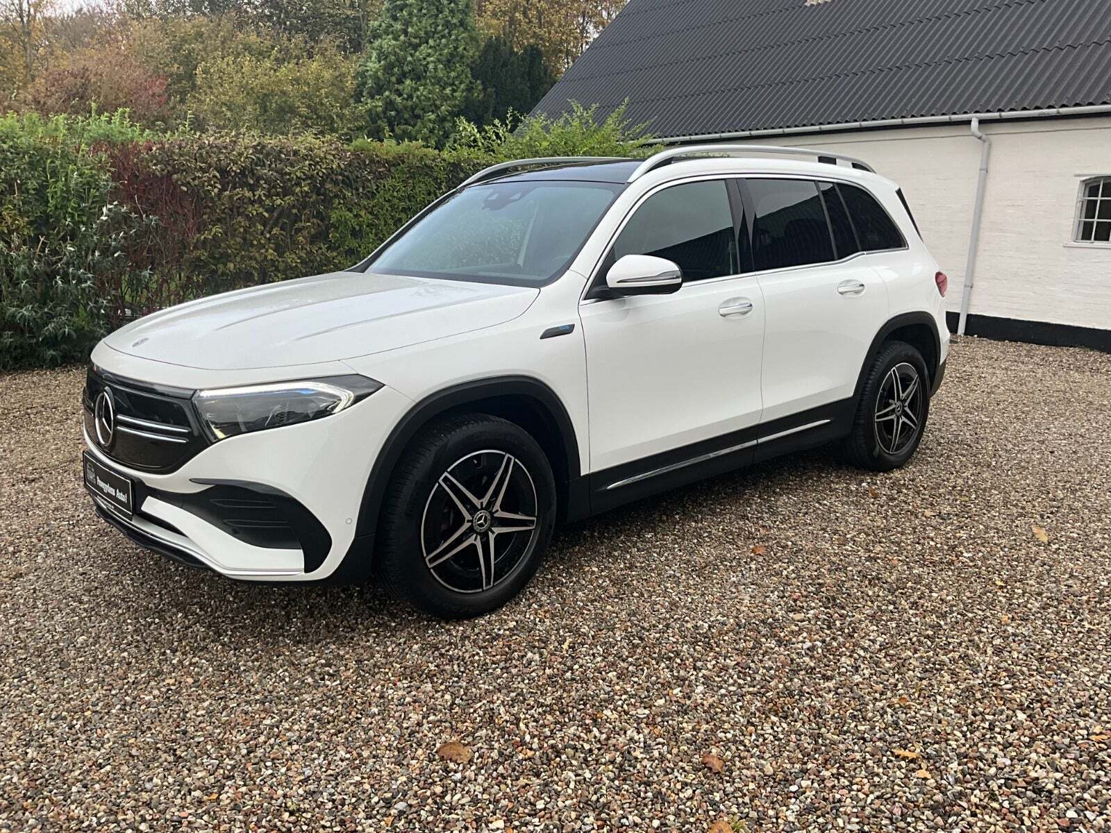 Mercedes EQB300 AMG Line 4Matic