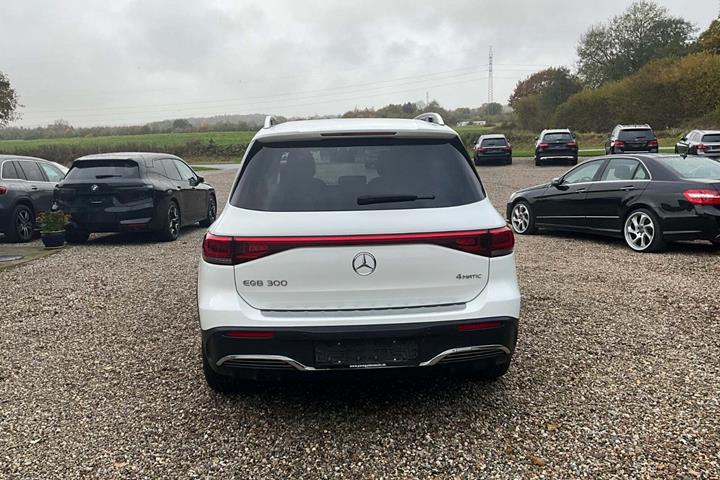 undefined Mercedes EQB300 fra 2022