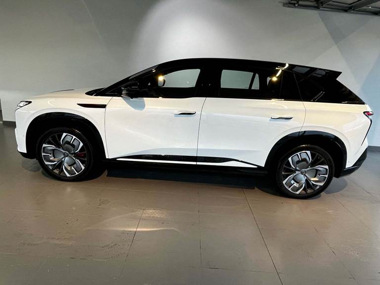 Hongqi EHS7 111 Exclusive