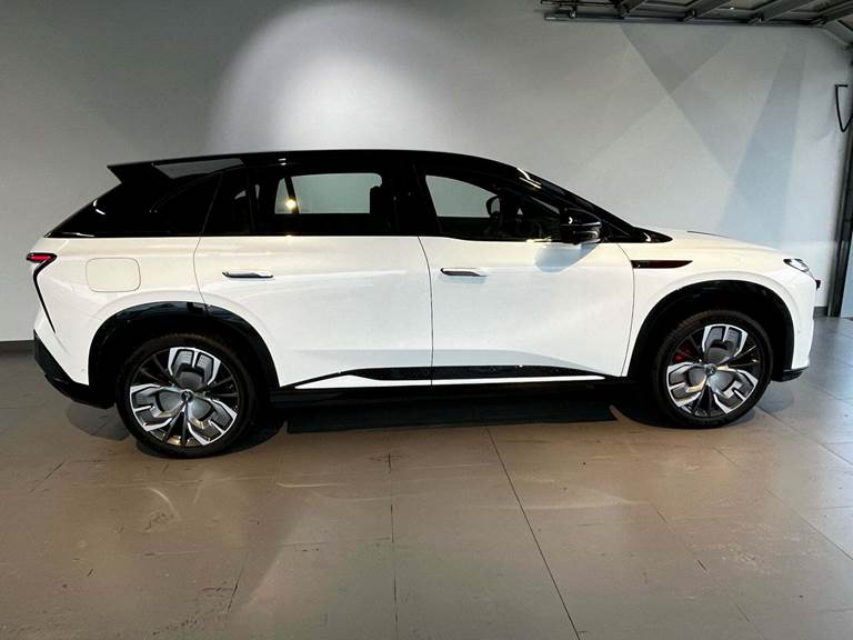 Hongqi EHS7 111 Exclusive