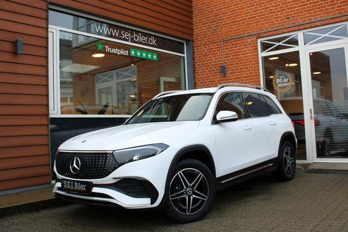 Hvid Mercedes EQB350 fra 2024