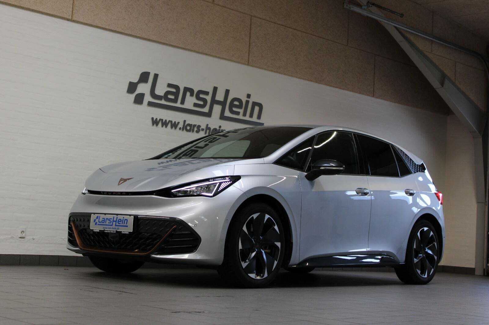 Cupra Born 77 e-Boost Dinamica