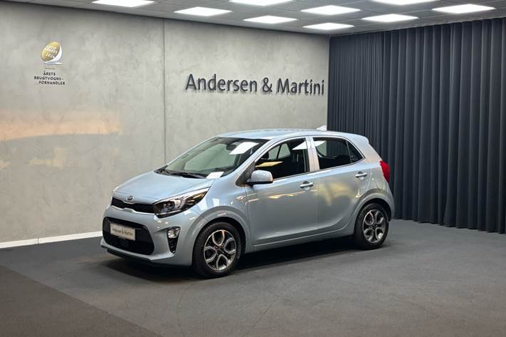 Blå Kia Picanto fra 2019 set udefra