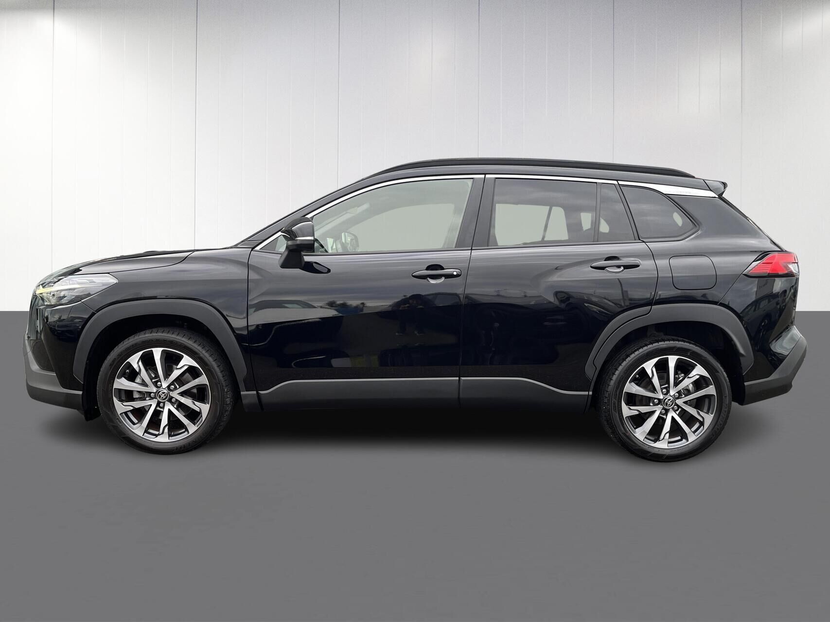 Toyota Corolla Cross 2,0 Hybrid Style Comfort E-CVT 197HK 5d Aut.