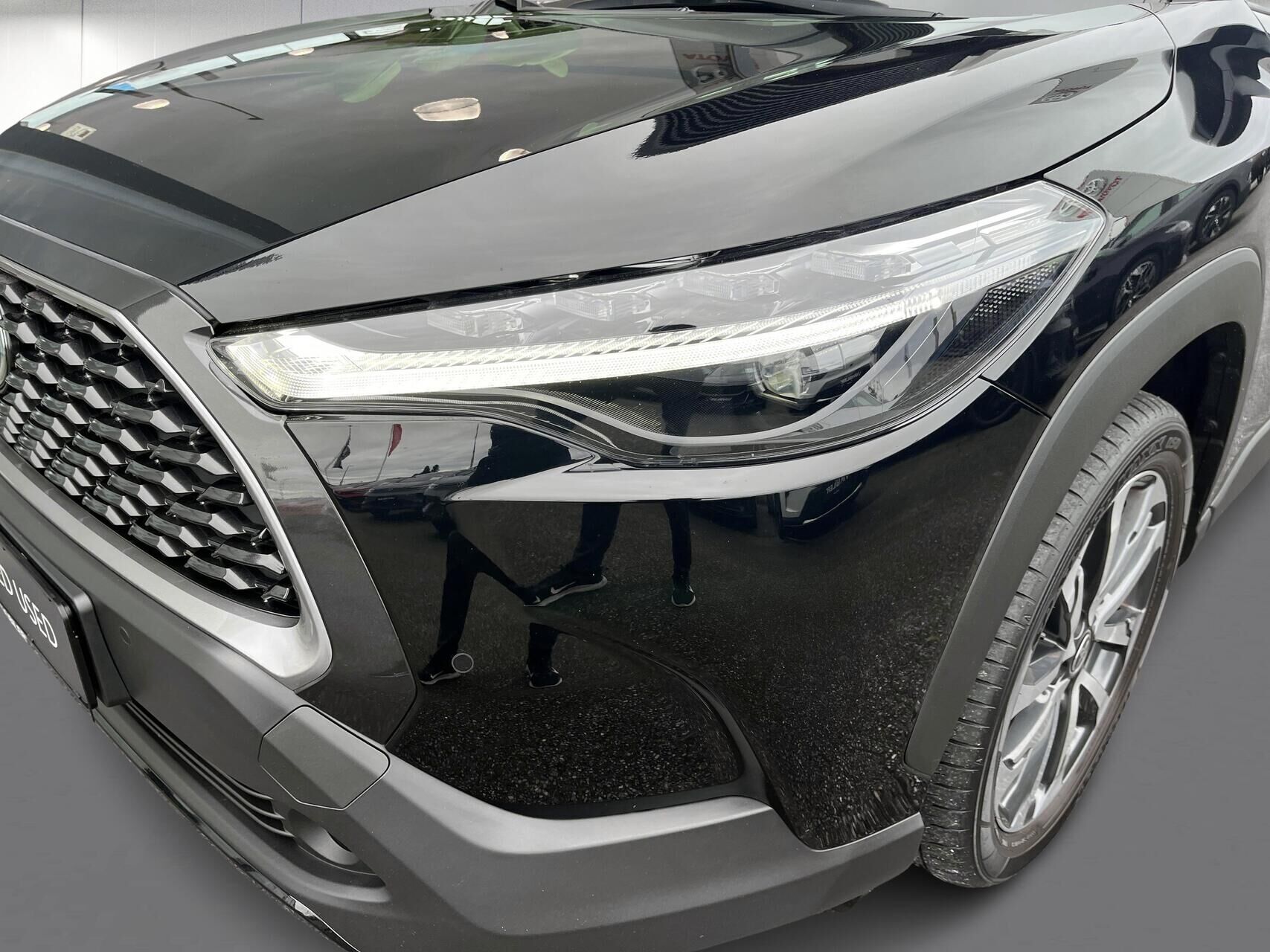 Sort Toyota Corolla Cross fra 2022