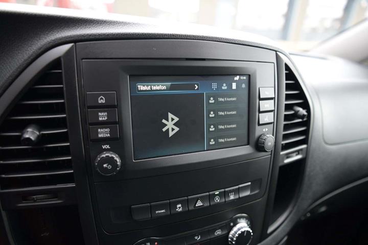 Hvid Mercedes Vito 114 fra 2020