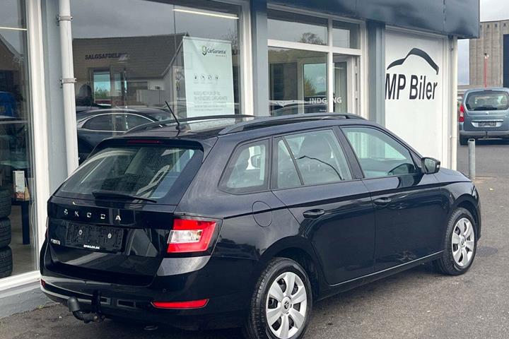 Sort Skoda Fabia fra 2021
