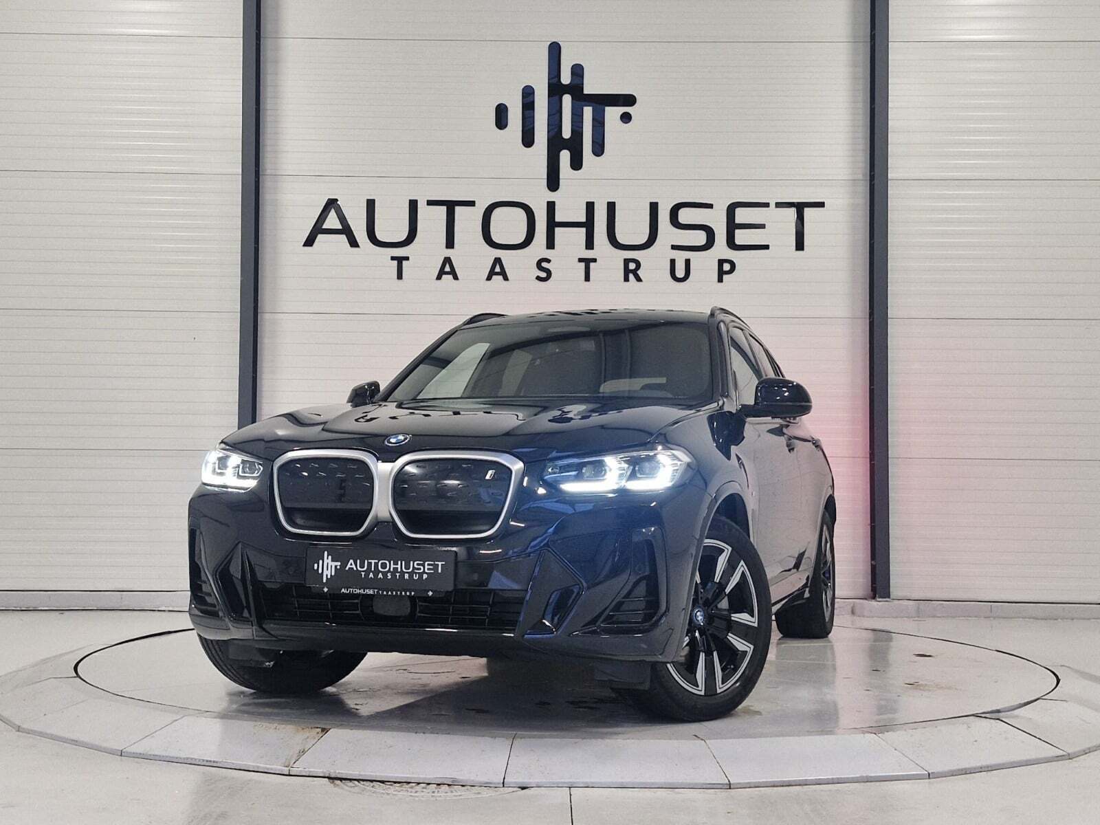 BMW iX3 Charged M-Sport