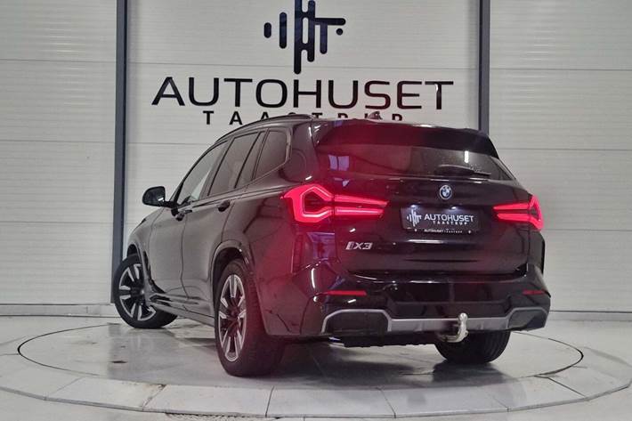 Sort BMW iX3 fra 2022