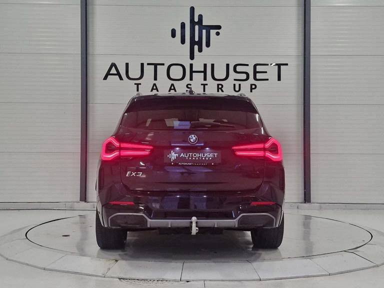 BMW iX3 Charged M-Sport