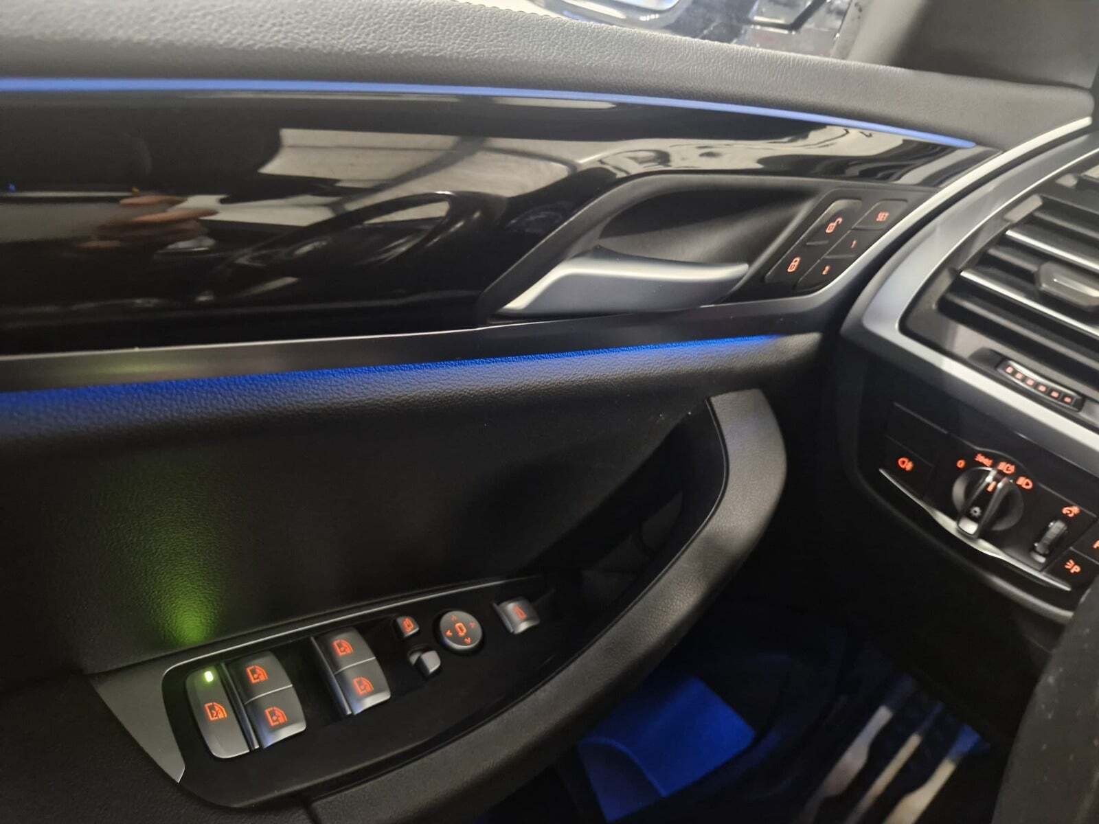 Sort BMW iX3 fra 2022