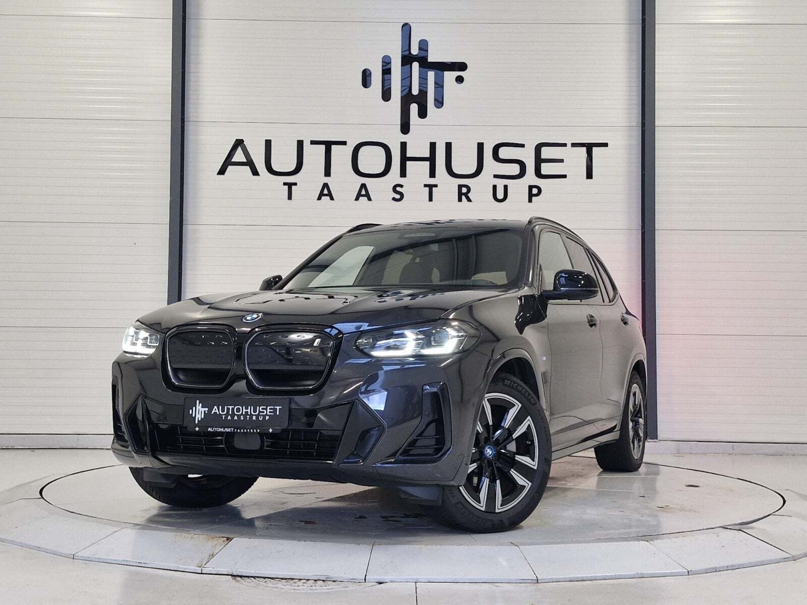 BMW iX3 Charged M-Sport