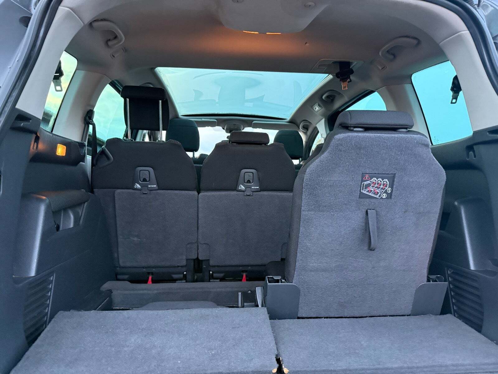 Peugeot 5008 1,6 HDi 110 Premium 7prs