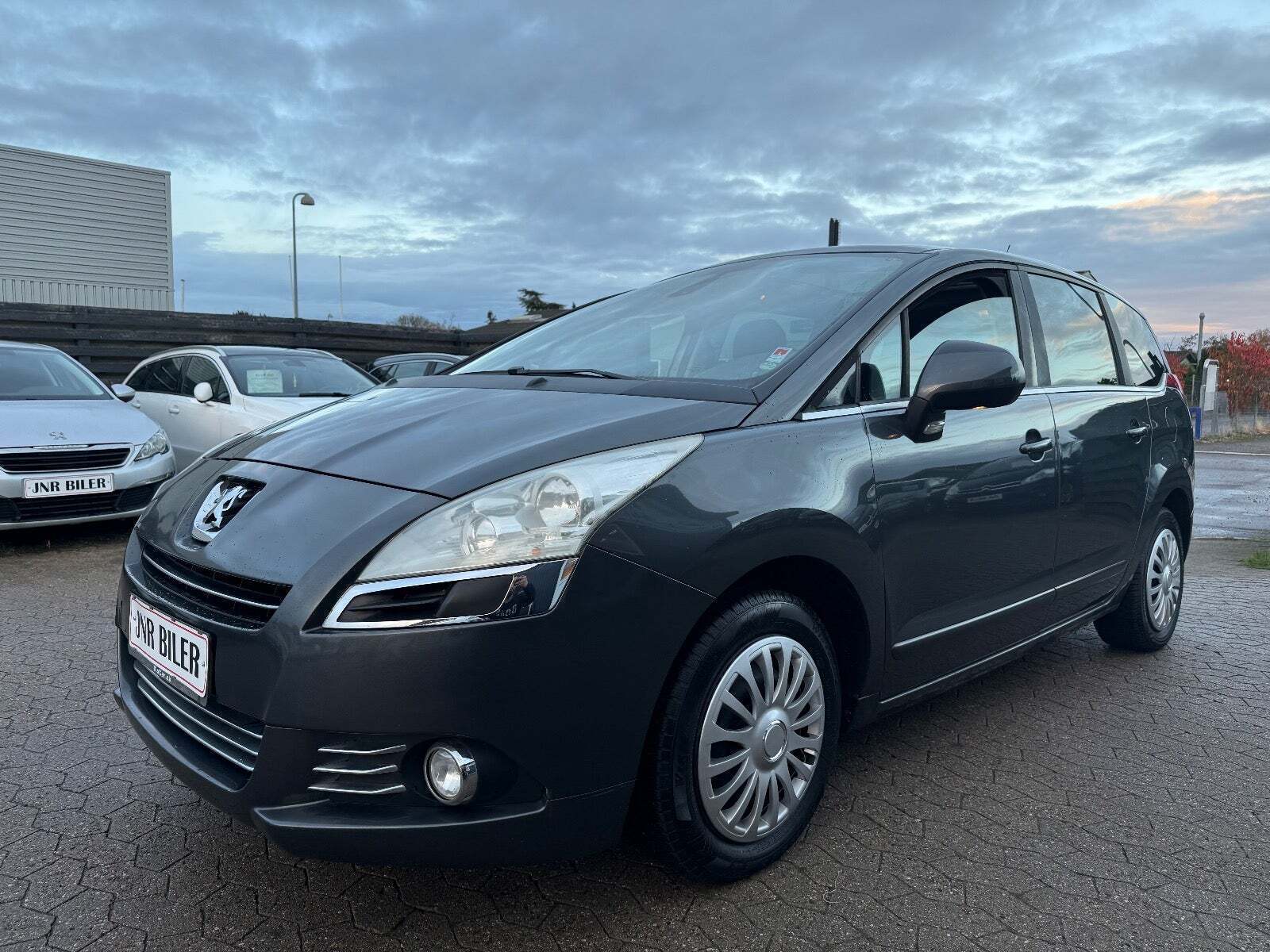 undefined Peugeot 5008 fra 2010