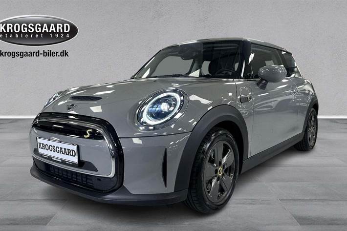 Grå Mini Cooper SE fra 2022 set udefra