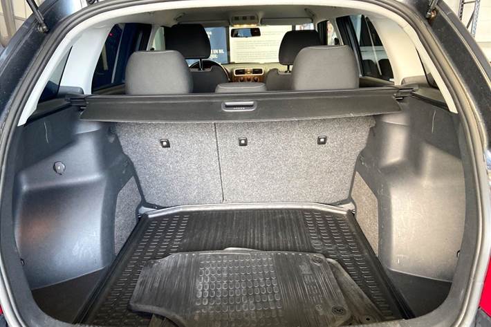 Grå Skoda Fabia fra 2008