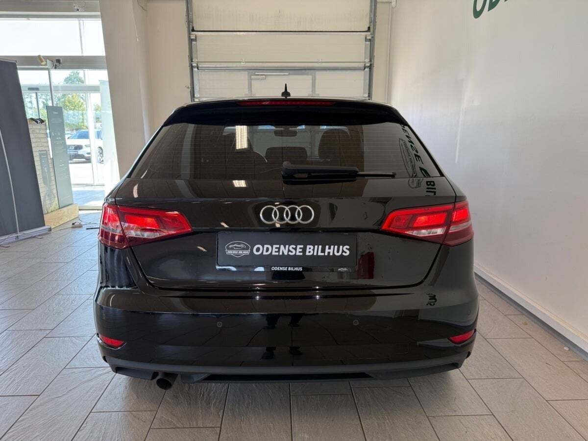 Audi A3 1,6 TDi 110 Sport Sportback