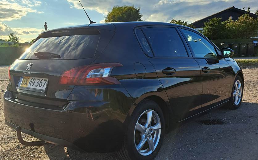 Peugeot 308 1,6 BlueHDi 120 hk 5D