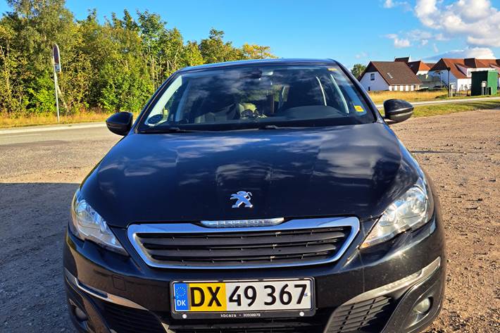Sort Peugeot 308 fra 2016