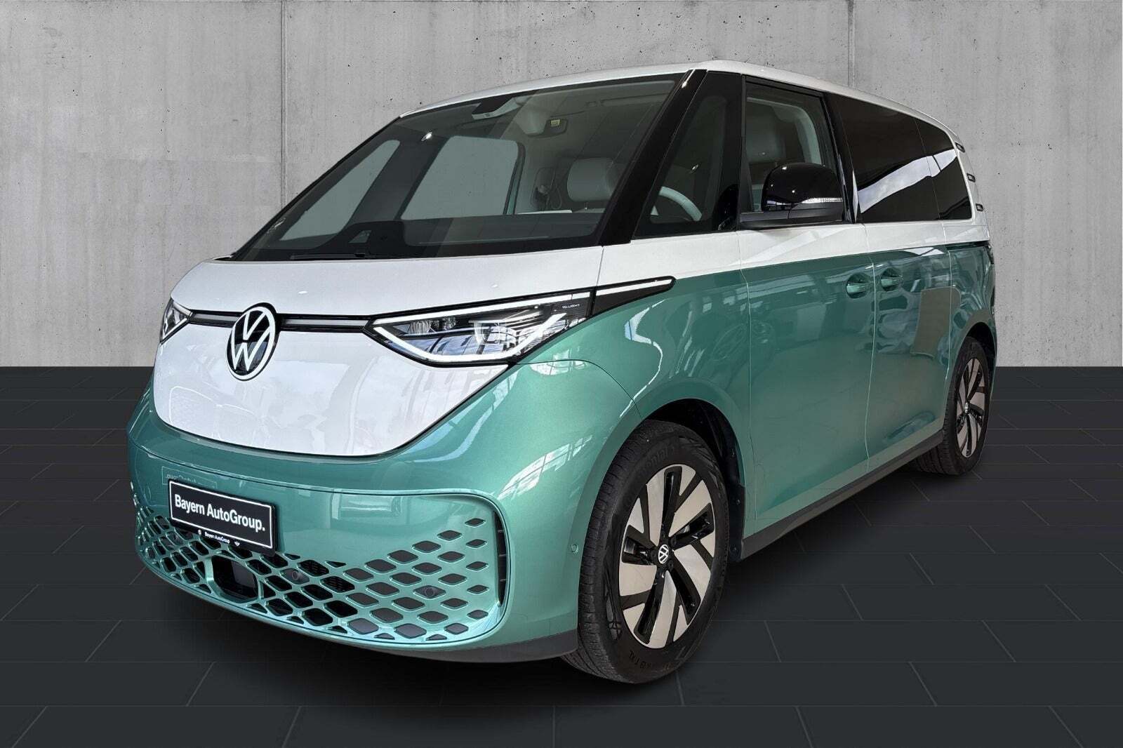 VW ID.Buzz 77 Pro SWB