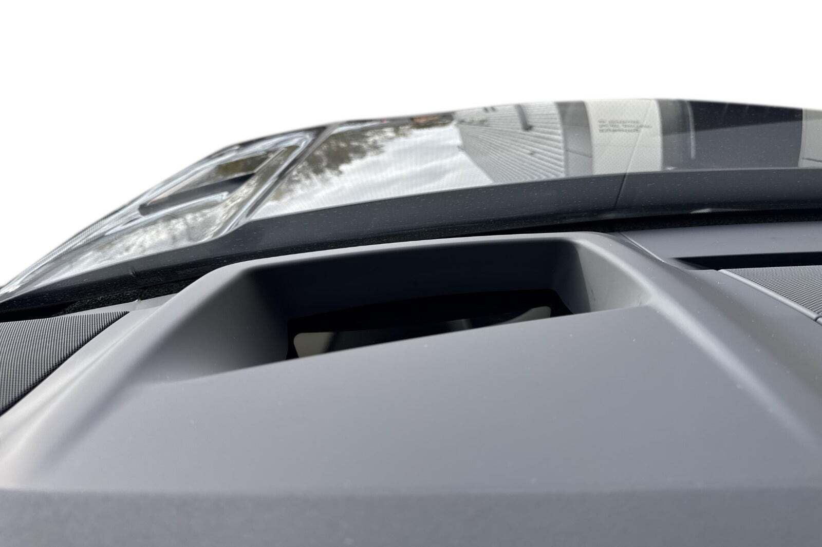 Grå Land Rover Range Rover sport fra 2025