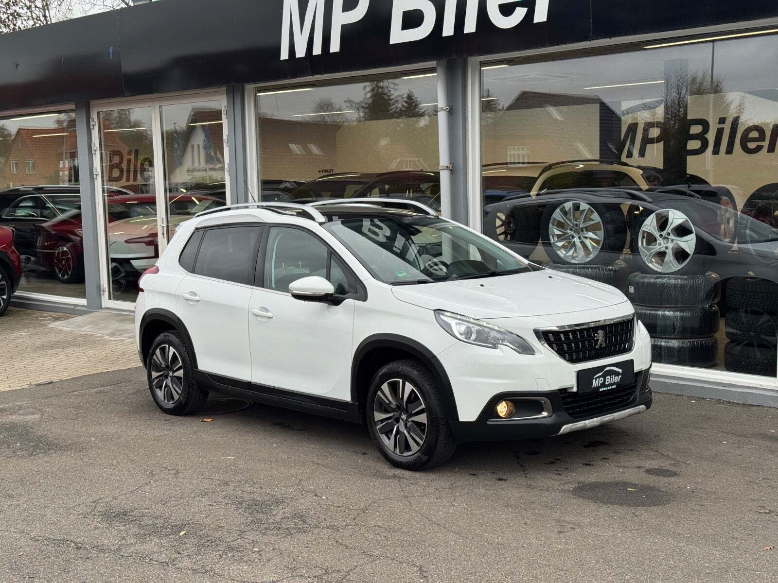 Peugeot 2008 1,5 BlueHDi 100 Allure Sky