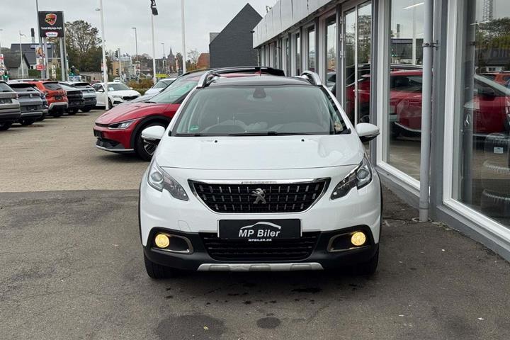 Hvid Peugeot 2008 fra 2019
