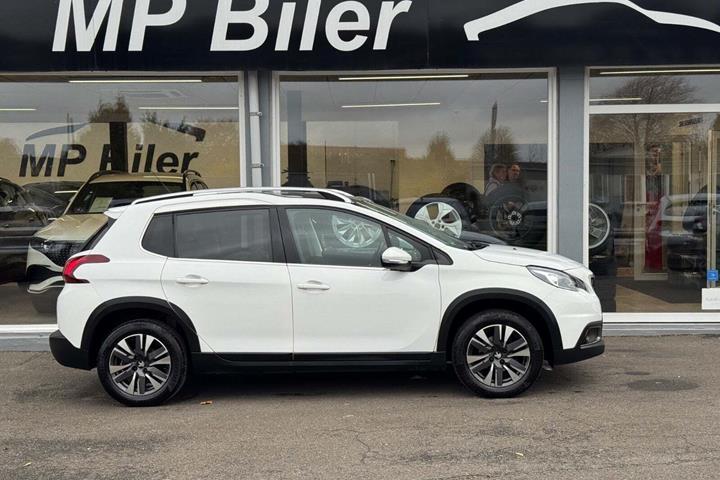 Hvid Peugeot 2008 fra 2019
