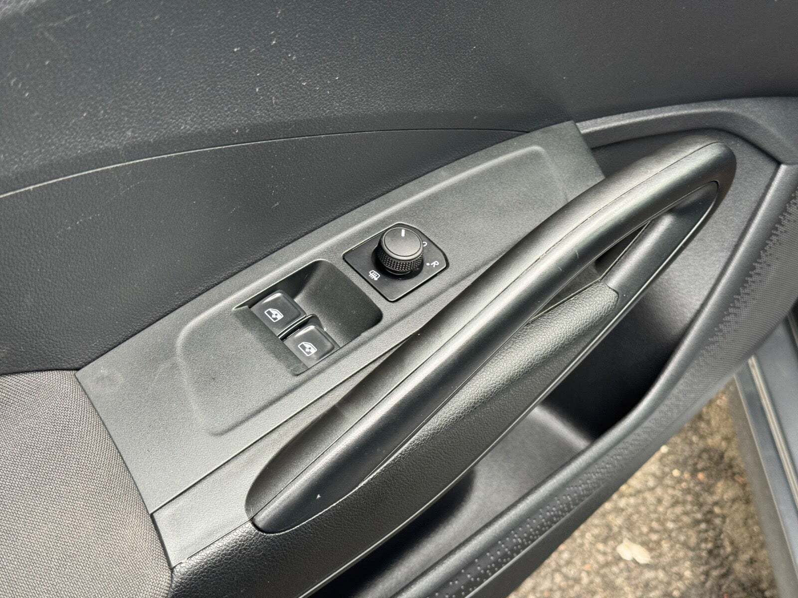 Grå Skoda Fabia fra 2024