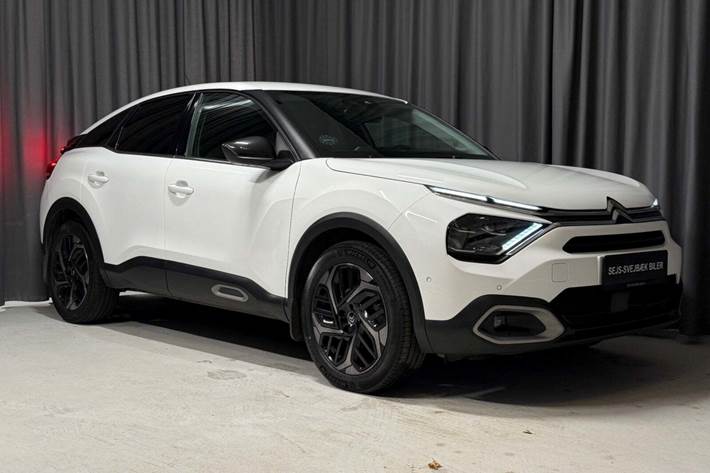 Hvid Citroën C4 fra 2021 set udefra