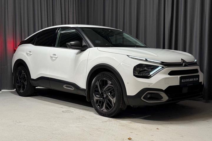 Hvid Citroën C4 fra 2021 set udefra